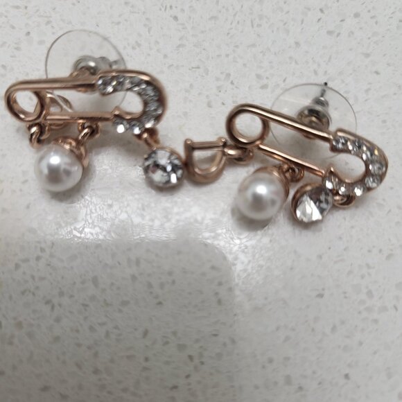 Gold Tone Safety Pin Stud Earrings with Crystal & Faux Pearl - Picture 7 of 11